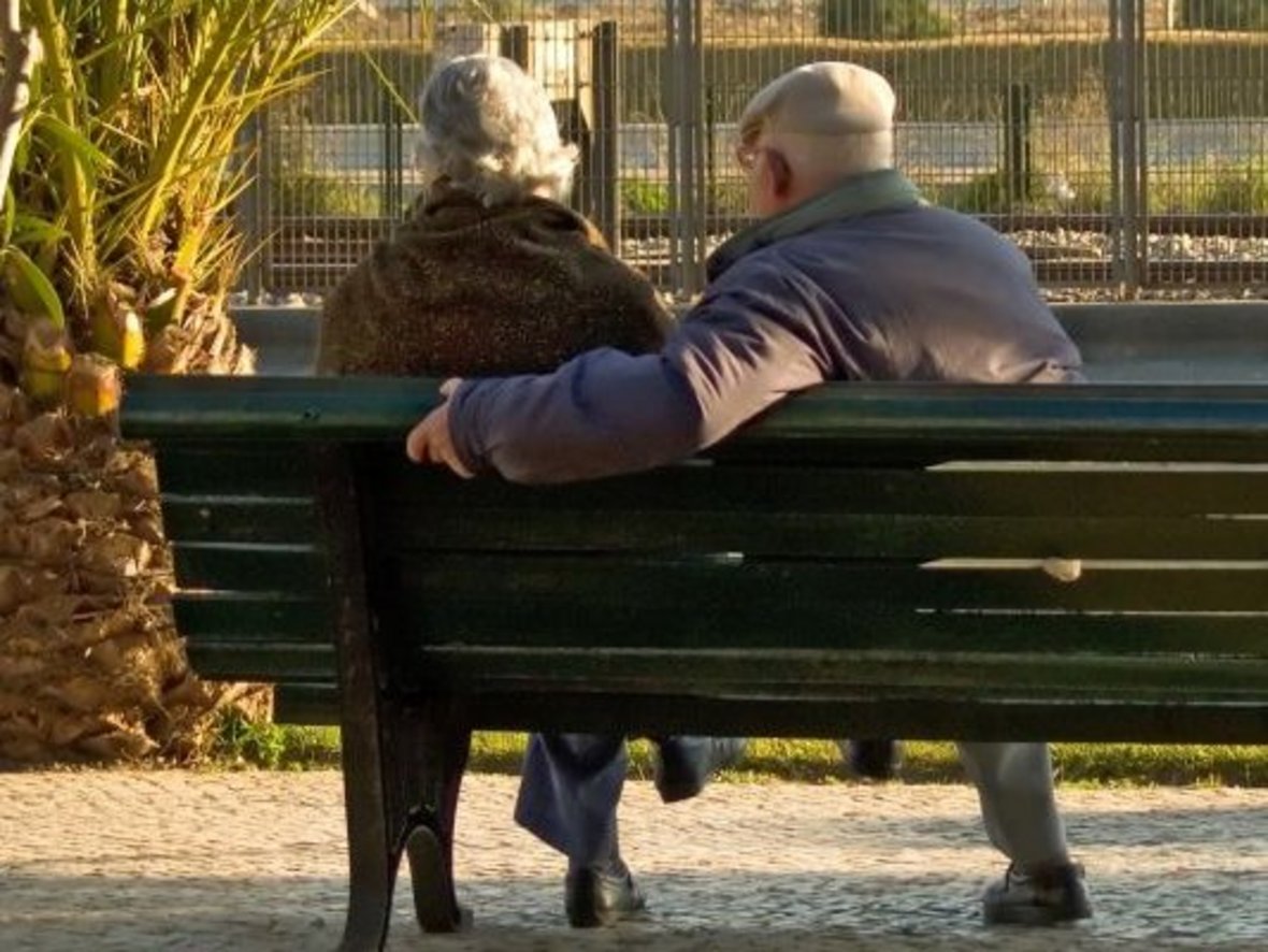 Senioren auf der Bank