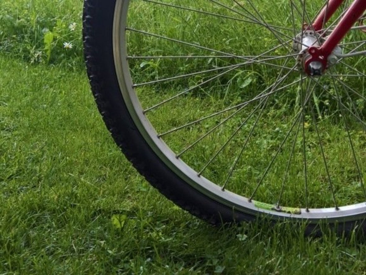 Symbolbild - Rad eines Montainbikes